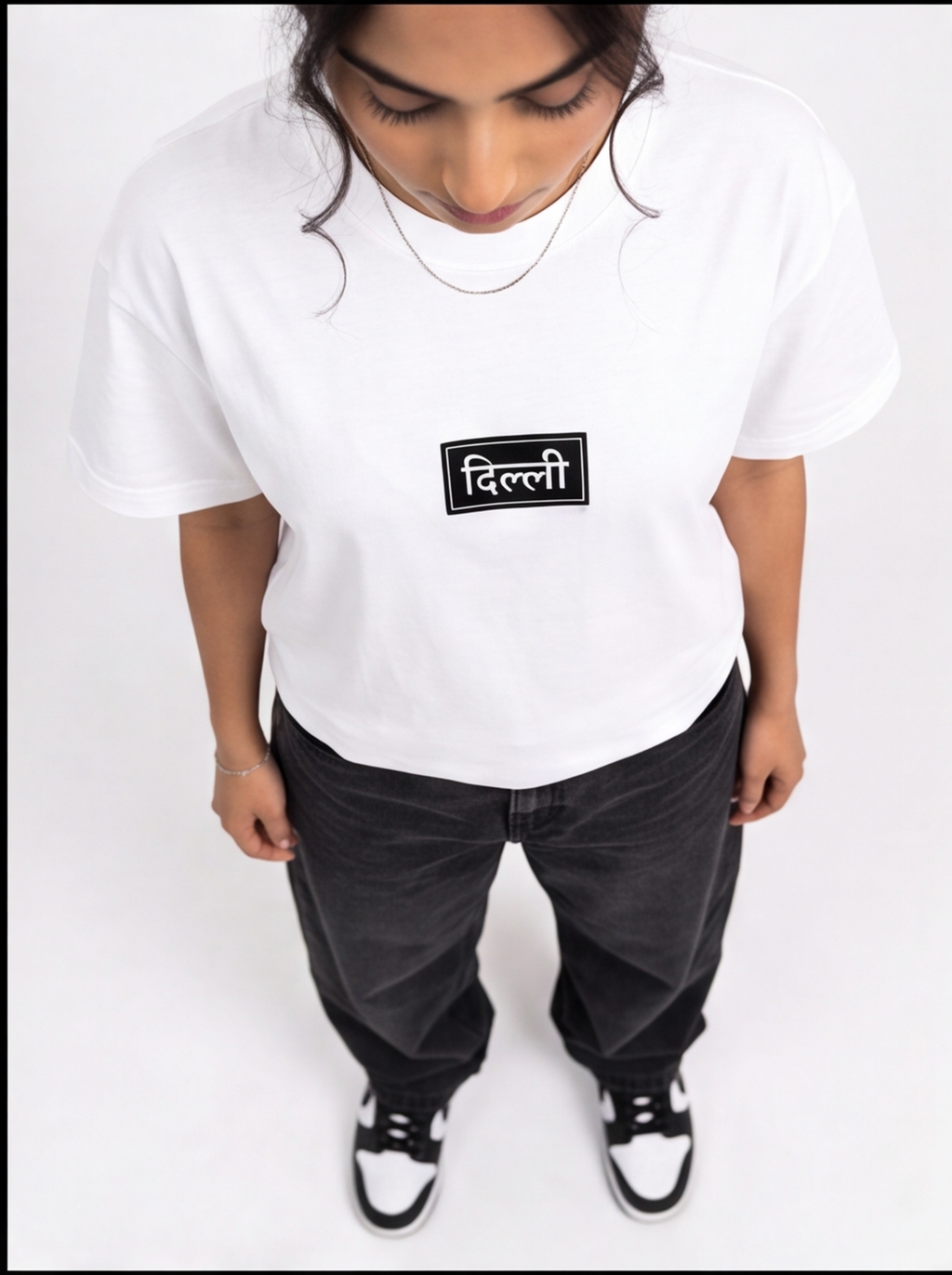 Qutub Minar Heritage Oversized T-Shirt – White Urban Graphic Tee