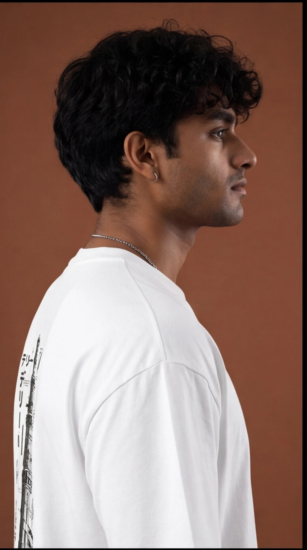 Delhi Skyline Graphic Oversized T-Shirt – White Urban Streetwear Tee