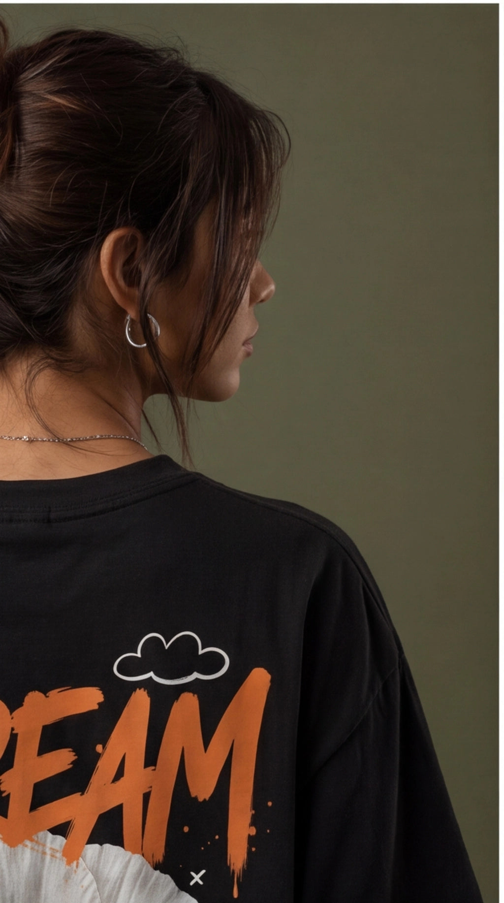 Dream On Floral Oversized T-Shirt – Black Aesthetic Graphic Tee