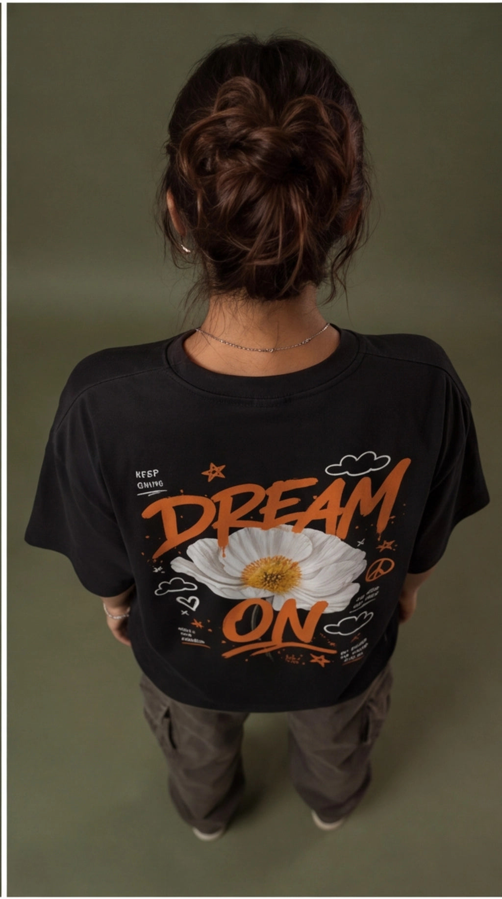 Dream On Floral Oversized T-Shirt – Black Aesthetic Graphic Tee