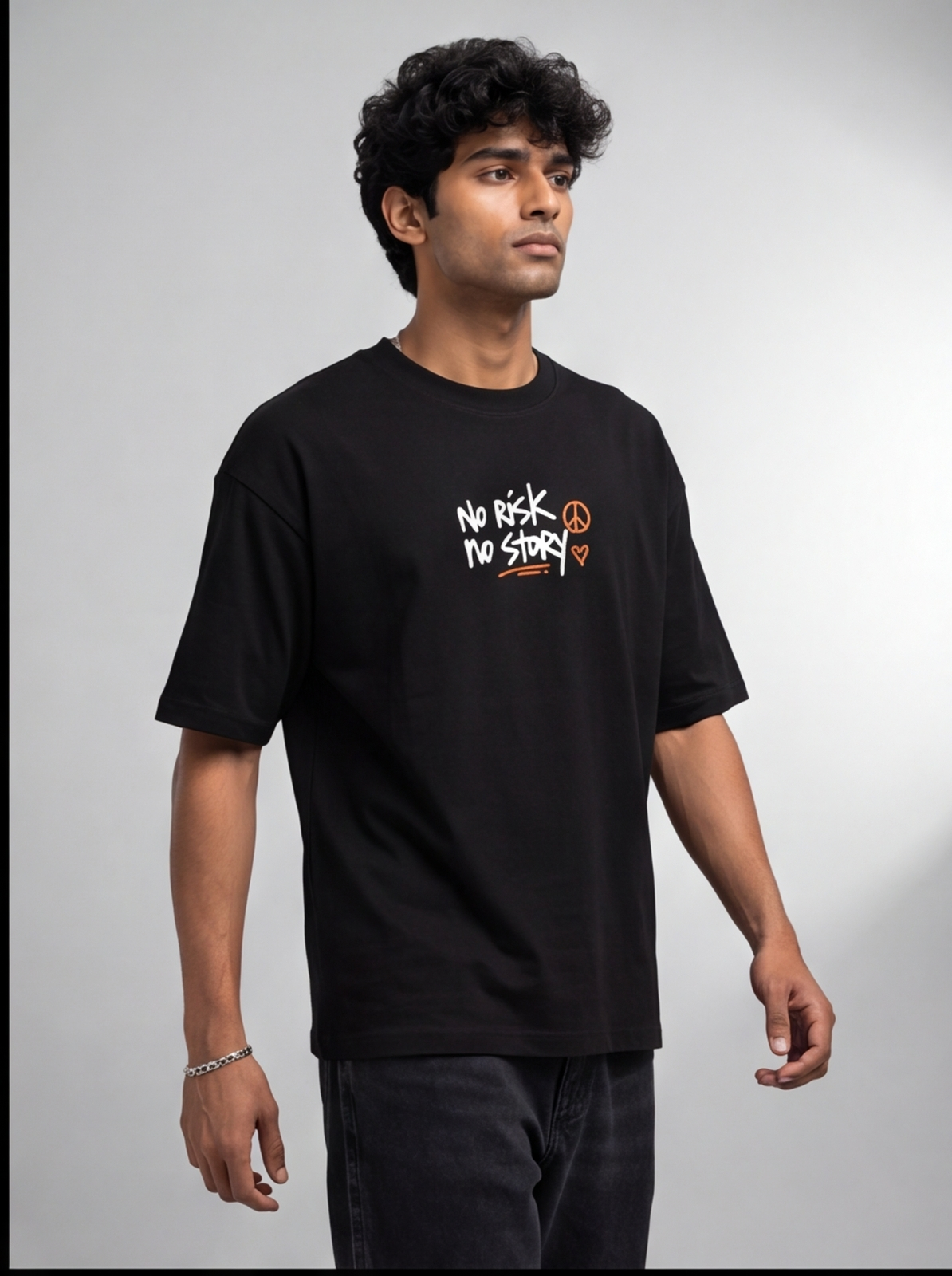 Ronin Shadow Oversized T-Shirt – Japanese Samurai Streetwear Graphic Tee