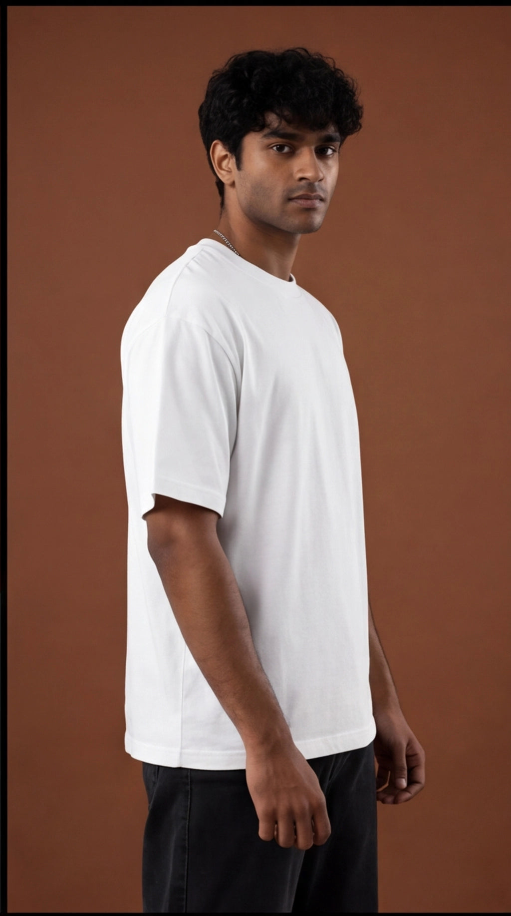 Delhi Skyline Graphic Oversized T-Shirt – White Urban Streetwear Tee