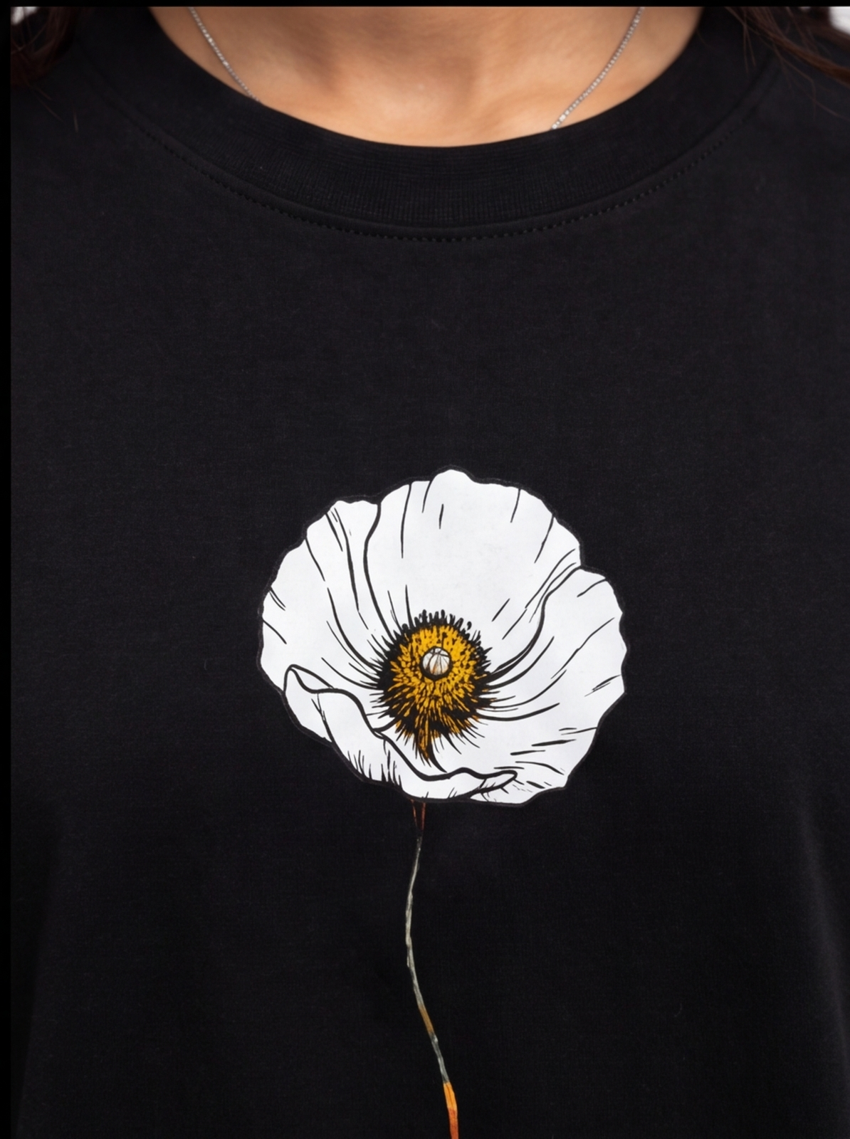 Dream On Floral Oversized T-Shirt – Black Aesthetic Graphic Tee