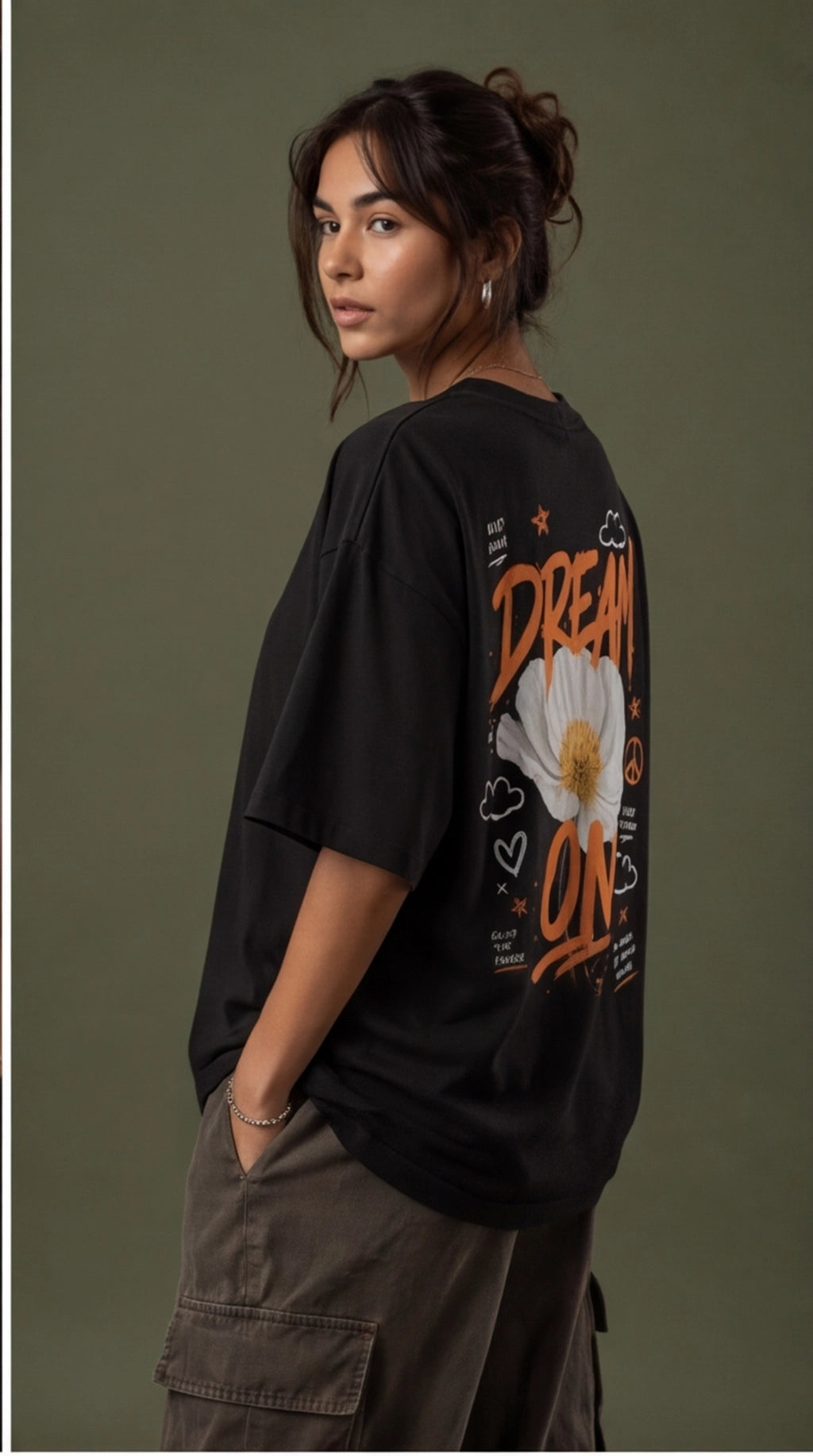Dream On Floral Oversized T-Shirt – Black Aesthetic Graphic Tee